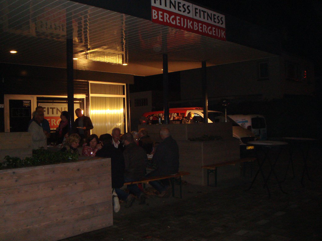Walking-Dinner (13)